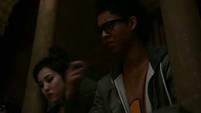 There'’s, like a... a barrier. - Marvel's Runaways