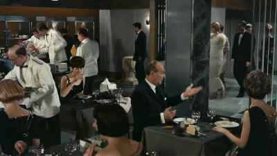 - There’s no butter.
- Just one moment. - PlayTime