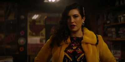 There'’s something
you need to know - Katy Keene