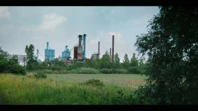 There shouldn't
be buildings out here. - Utopia Falls