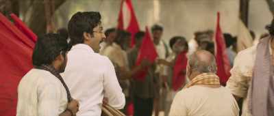 There, tie to that pillar - Rangasthalam