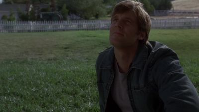 THERE WAS
A PICTURE IN IT. - Six Feet Under