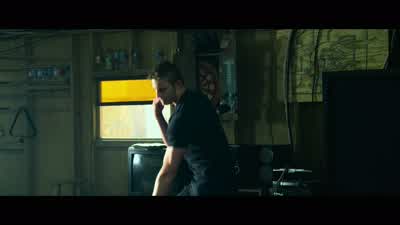 There we go. - Lone Survivor