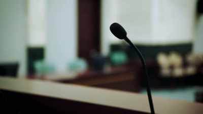 THERE WERE SEVERAL JURORS WHO
THOUGHT IT WAS AN ACCIDENT. - An American Murder Mystery: The Staircase
