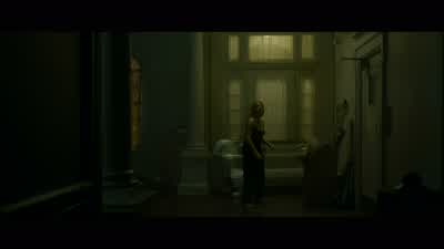 There. What the fuck's she doing? - Panic Room