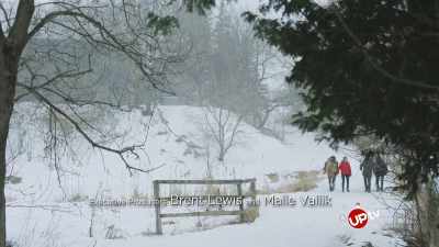 ♪ There will never
be another one ♪ - A Very Country Christmas Homecoming