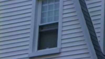 There's a bomb going off
inside of my house - The Keepers