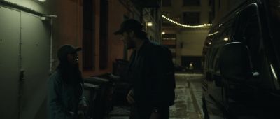 There's a bus station down this alley. - The Terminal List