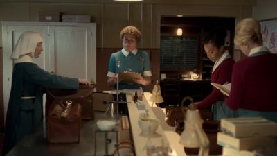 There's a busy district list this week, - Call the Midwife