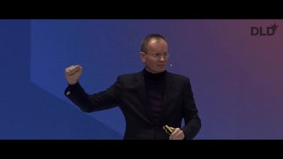 There's a company founder dressed - Skandal! Bringing Down Wirecard