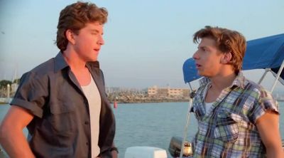 -THERE'S A COP UP THERE. - Baywatch