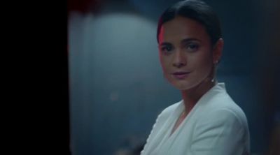 There's a flower that grows
in the darkness. - Queen of the South
