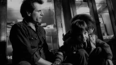 -There's a great scene
when Chucky's going up - Doc of Chucky