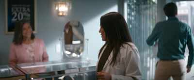 There's a hospital
three blocks away, - The Consultant