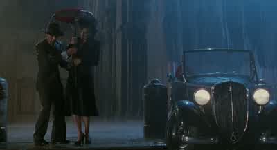 There's a huge puddle!You'll get your feet wet! - Life Is Beautiful