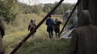 ♪ There's a lover in the story - The Walking Dead