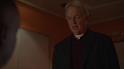 There's a muffin guy... - NCIS