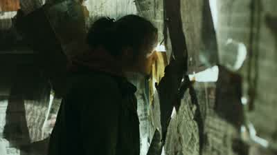 There's a really tall building, like, four blocks away. - The Last of Us