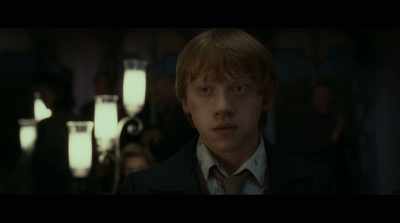 - There's a scene that we
should--it's nice and sweet - Harry Potter 20th Anniversary: Return to Hogwarts