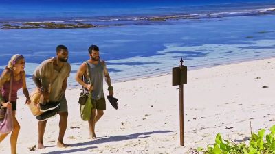 There's a sign here. - Survivor