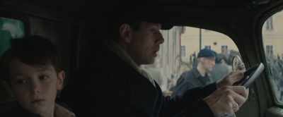 There's a young girl back there. - The Zookeeper's Wife