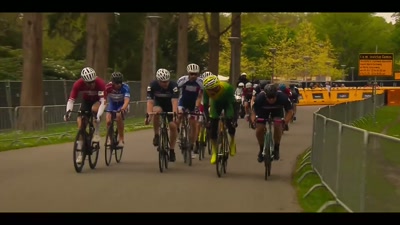 There's an attack
from the riders from Great Britain. - Heart of Invictus