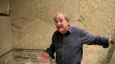 There's an
enormous eruption going on, - Lost Treasures of Rome