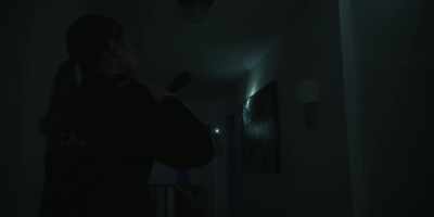 There's an open window
and food all over. - Staring at Strangers