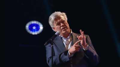 There's an opening act that makes between
100 and 200 a week for nine shows, - Ron White: If You Quit Listening, I'll Shut Up