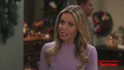 There's an organization here
in Lacey called Santa's Helper. - My Christmas Hero