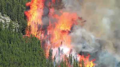  There's an
 uncontained wildfire - Expedition Bigfoot