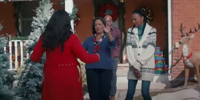- There's my baby!
- That's my baby! - Christmas with a Kiss