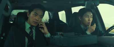 There's been an accident,
so we're making a detour. - Seobok