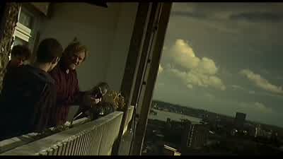 - There's been no broadcasts for weeks. - 28 Days Later