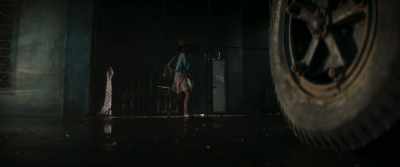 There's been no cell signal - Evil Dead Rise
