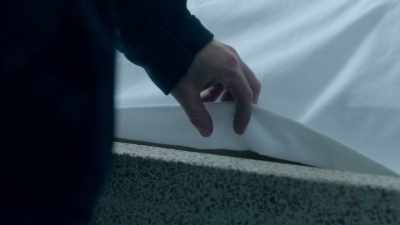 There's blunt force to the
head, obviously trauma. - The Kettering Incident