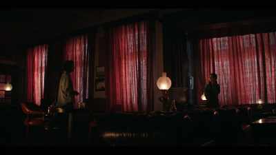 There's... chardonnay. - Y: The Last Man