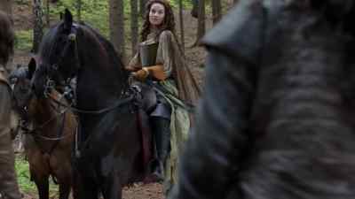 There's someone coming.
Get back, get back. - The Musketeers