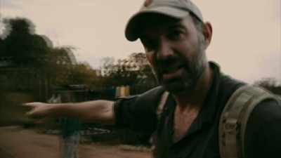 THERE'S FORBZIE DOING
THE OLD GENERATOR. - Expedition Mungo