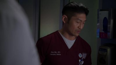 There's four empty amps in the trash. - Chicago Med