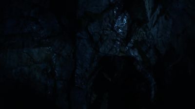 There's fresh water. - The 100