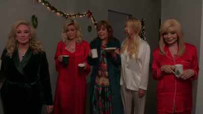 There's got to be a way we can
put alex and nell together. - Ladies of the '80s: A Divas Christmas