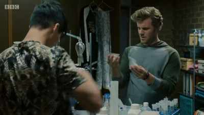 There's your half. - Ronny Chieng: International Student
