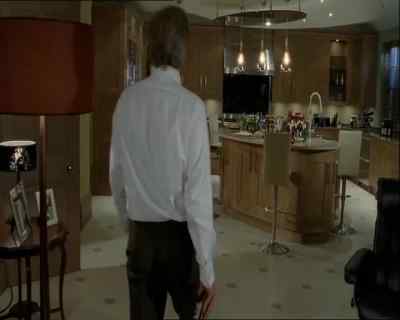 There's hardly anybody here. - A Touch of Frost
