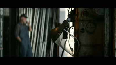 There's heavy equipment
operating - Tread