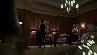 -There's someone here to--
-Not now. - Marvel's Jessica Jones