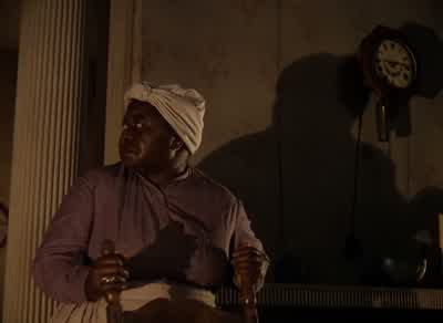 There's horses, Miss Melly. - Gone with the Wind