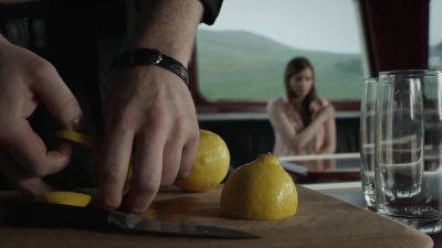 There's ice in the kitchen. - Shetland