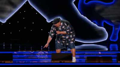 There's Kevin Hart with ten million, - Gabriel Iglesias: Stadium Fluffy