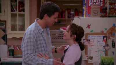 - There's that kiss again. - Everybody Loves Raymond